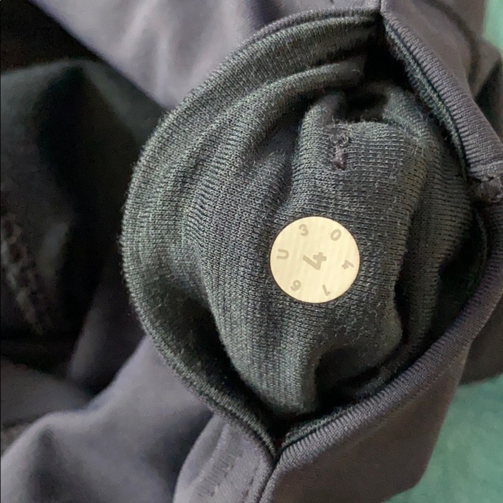 Lululemon leggings - Picture 6 of 8